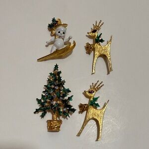 Vintage Signed MYLU Christmas Winter Festive Gold and Green Holiday Brooch Set